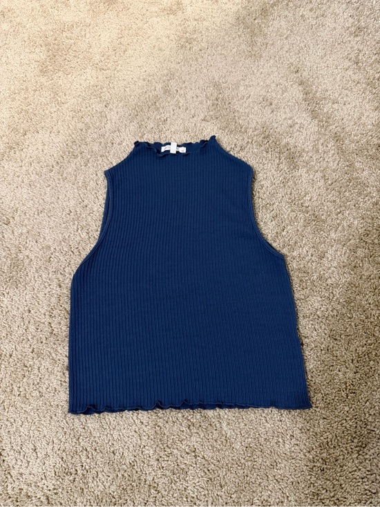 Tops - Mock Neck Crop Top, Medium